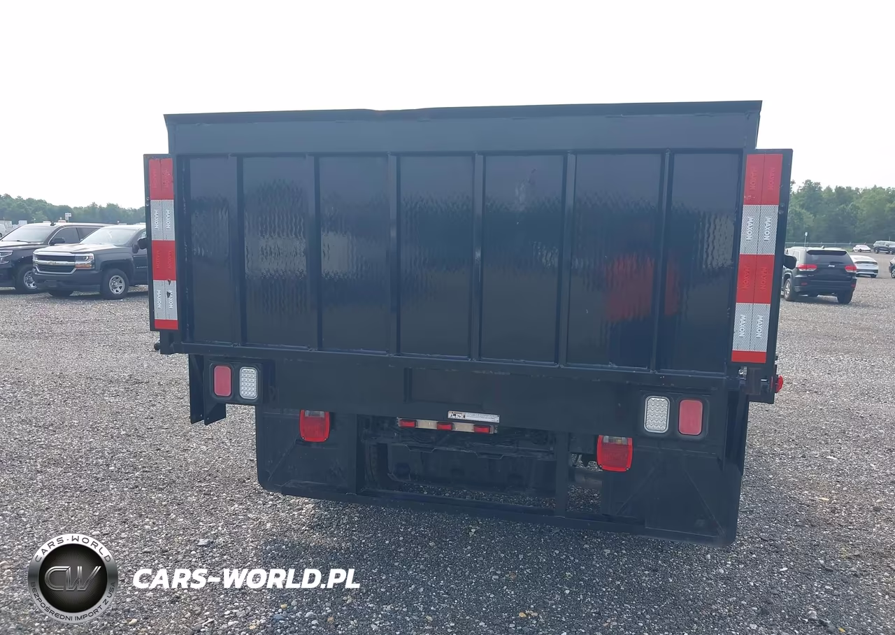 2017 Ram 3500 Chassis Tradesman-Slt VIN:3C7WRTAJ7HG739935 - 18