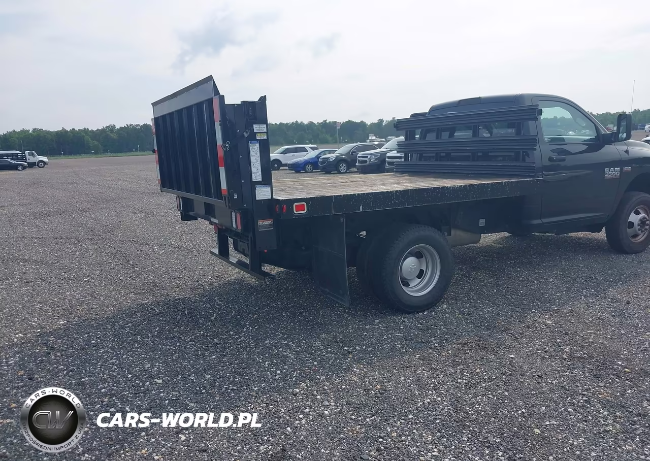 2017 Ram 3500 Chassis Tradesman-Slt VIN:3C7WRTAJ7HG739935 - 4