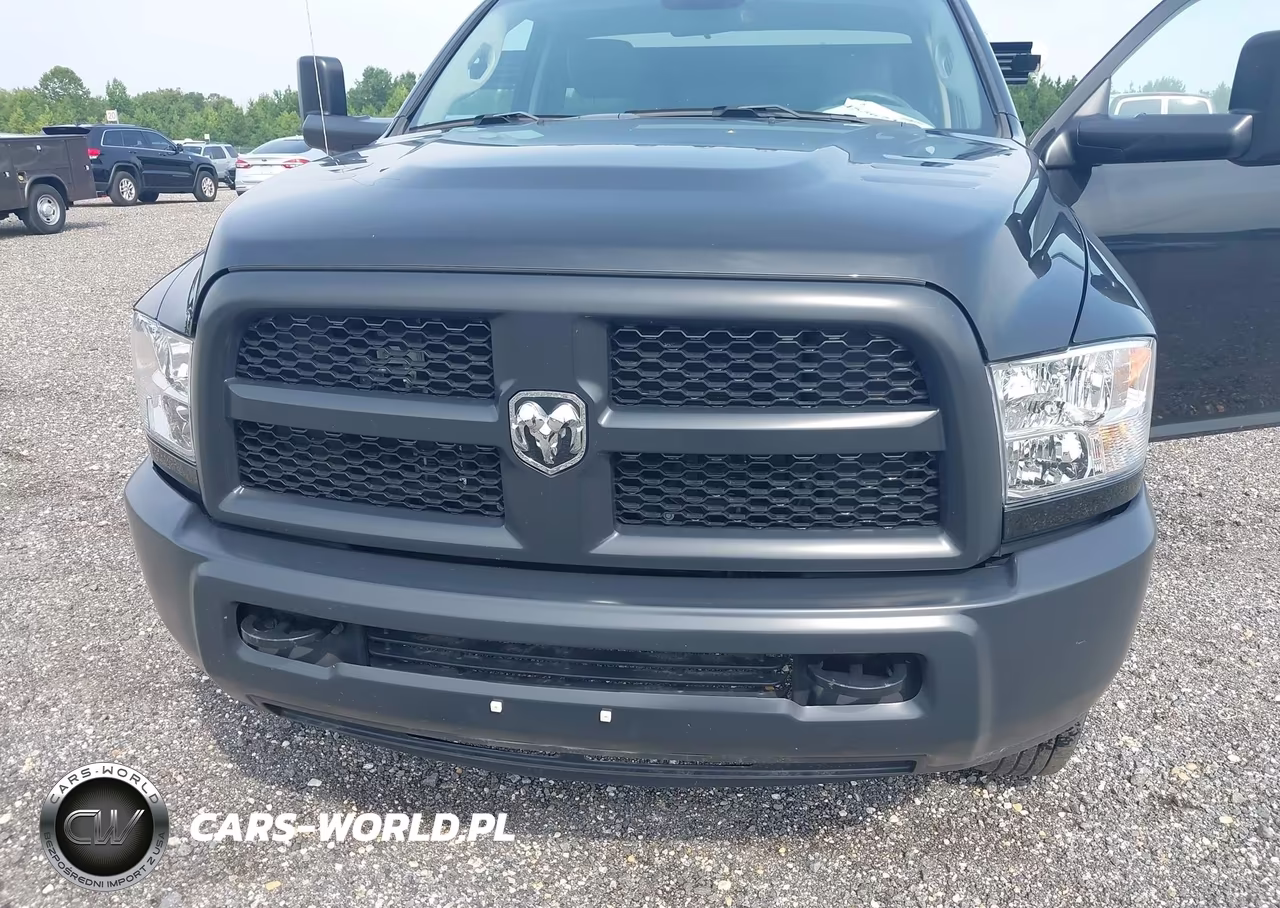 2017 Ram 3500 Chassis Tradesman-Slt VIN:3C7WRTAJ7HG739935 - 6