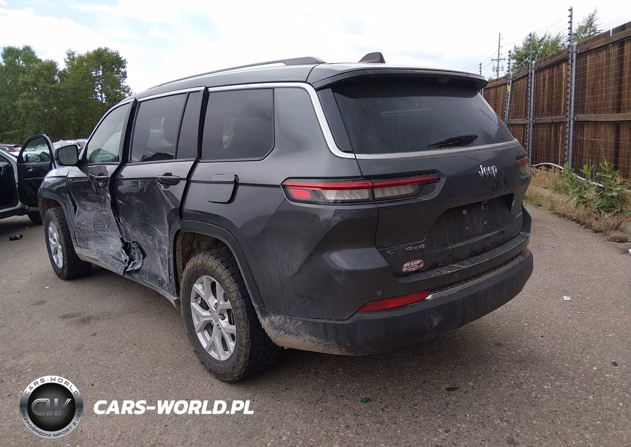 2023 Jeep Grand Cherokee L Limited 4X4 VIN:1C4RJKBG0P8744817 - 3