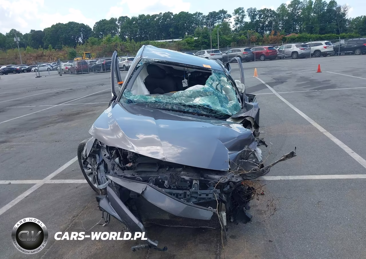 2020 Toyota Camry Le VIN:4T1C11AK8LU951314 - 11