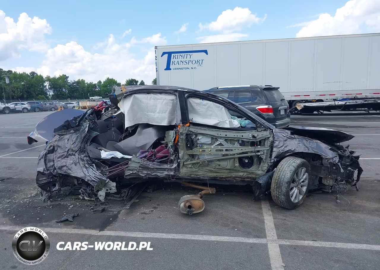 2020 Toyota Camry Le VIN:4T1C11AK8LU951314 - 12