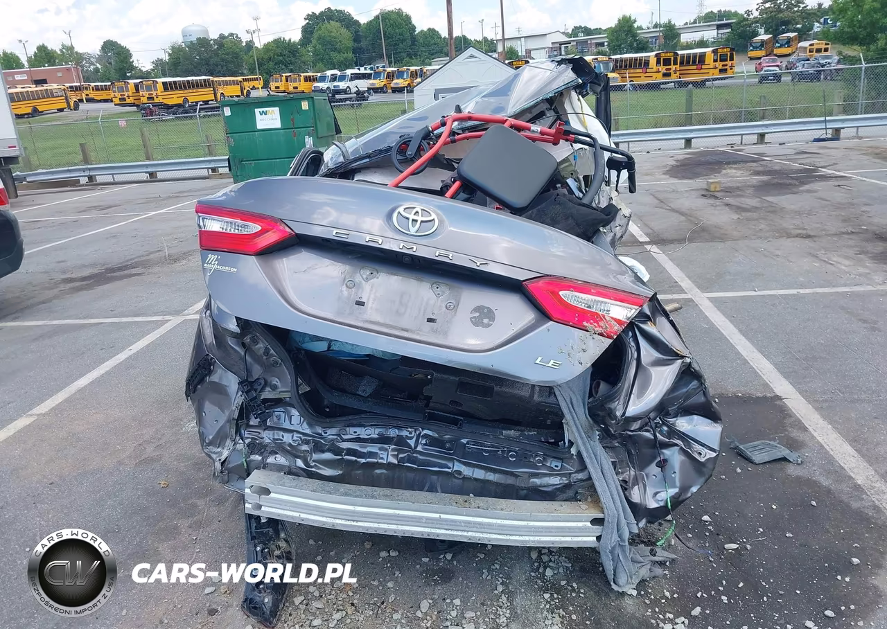 2020 Toyota Camry Le VIN:4T1C11AK8LU951314 - 15