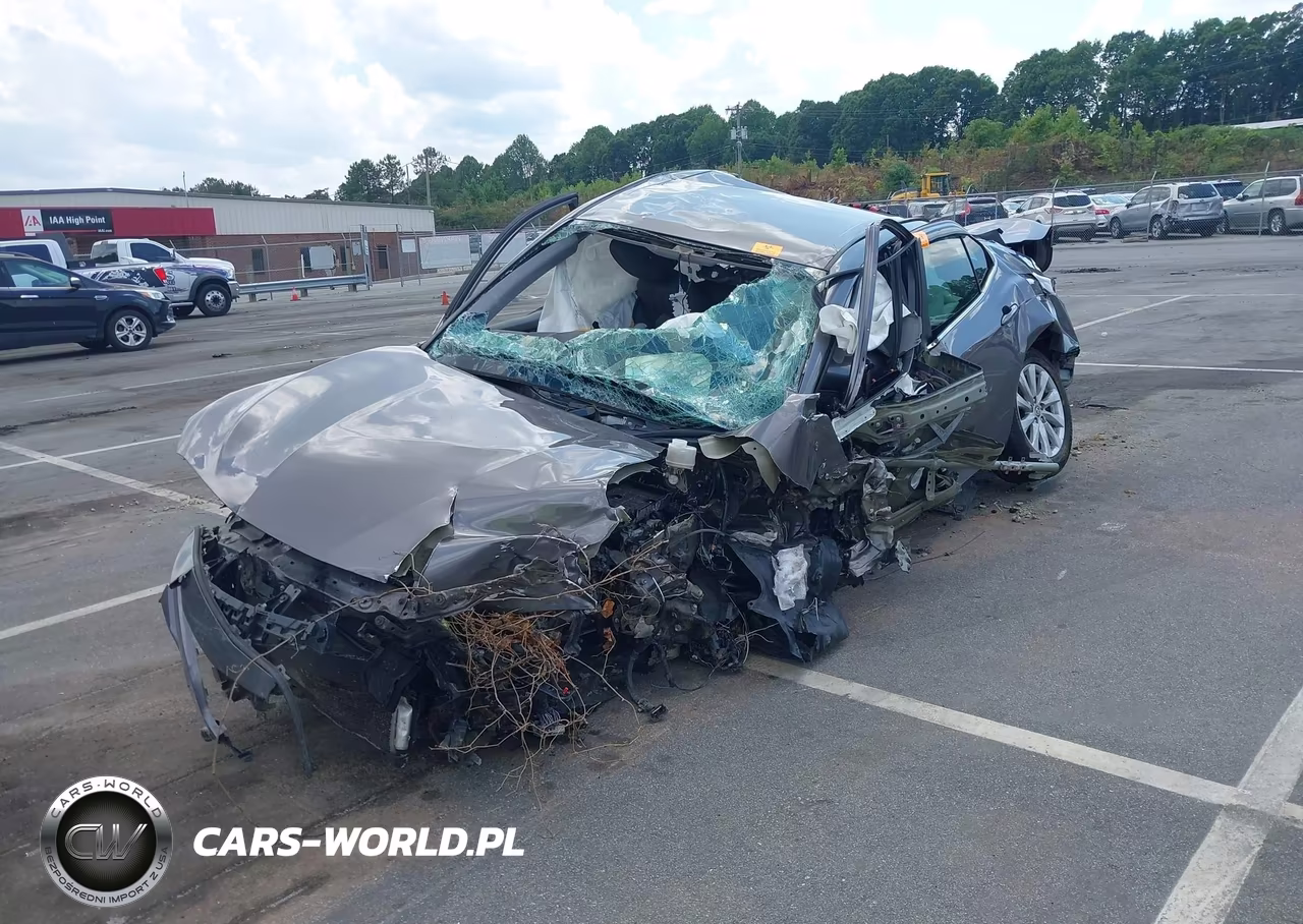 2020 Toyota Camry Le VIN:4T1C11AK8LU951314 - 2