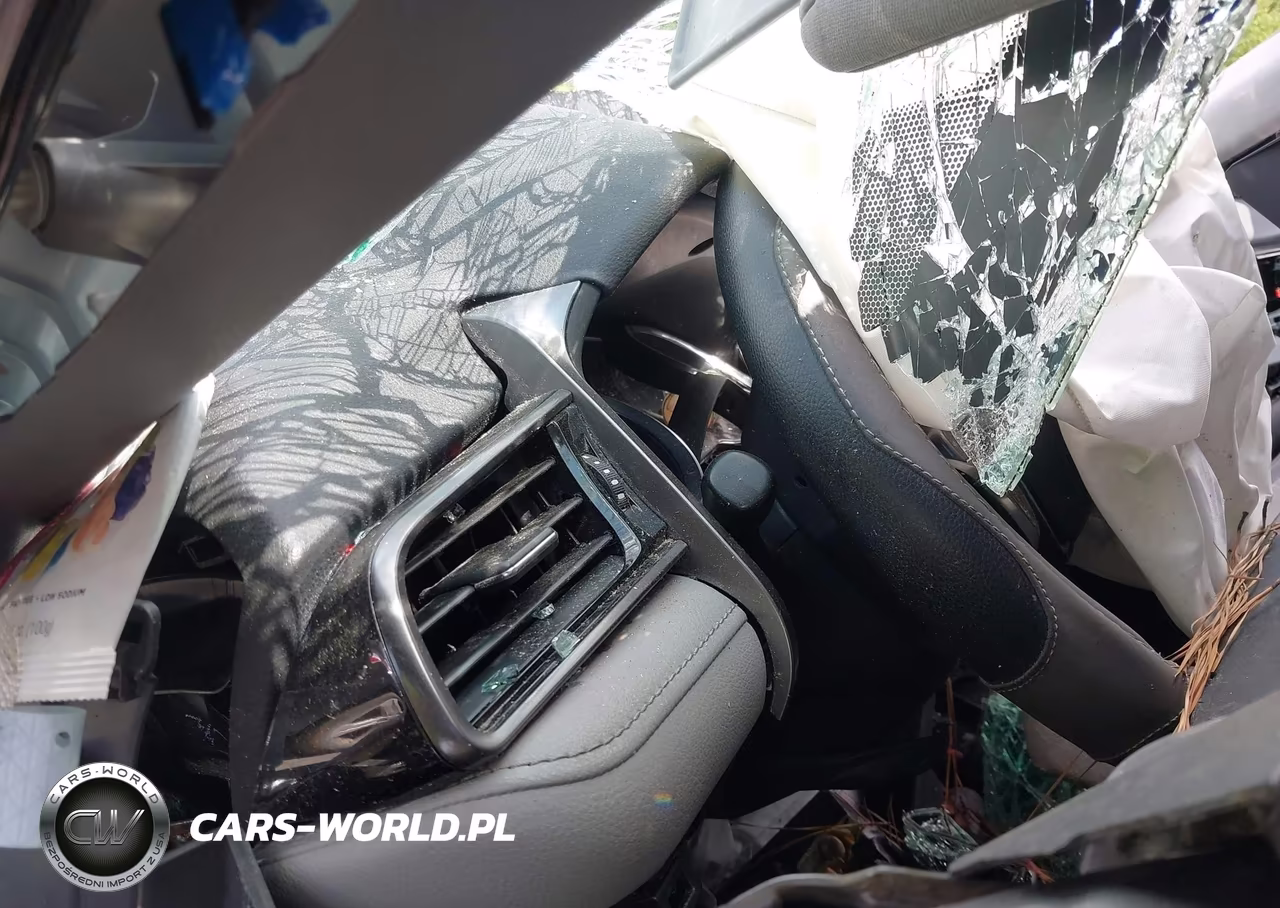 2020 Toyota Camry Le VIN:4T1C11AK8LU951314 - 7