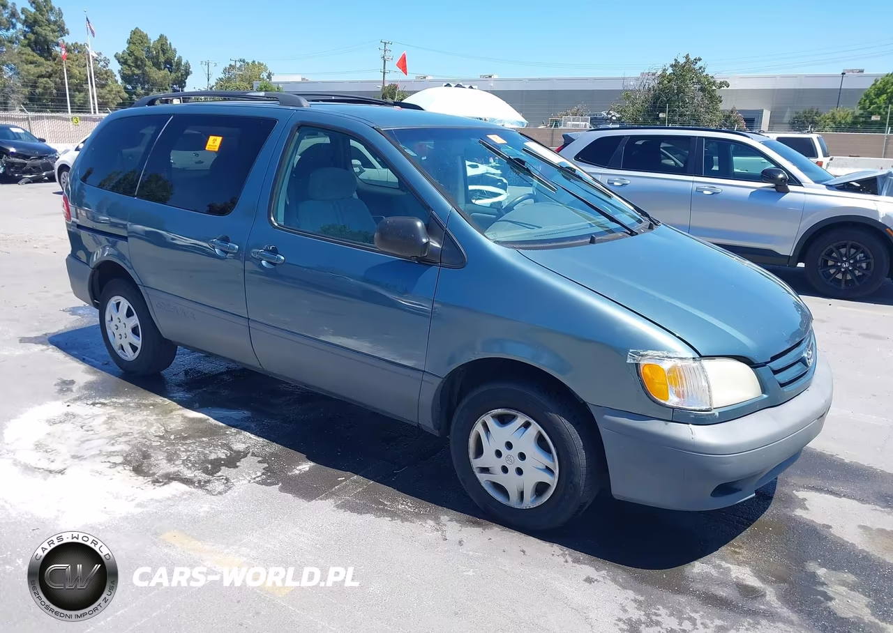 2001 Toyota Sienna Le