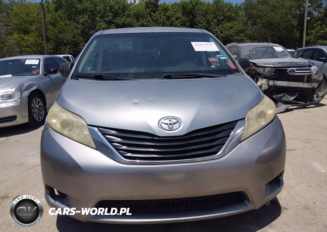 2011 Toyota Sienna Le V6 VIN:5TDKK3DC6BS068666 - 12