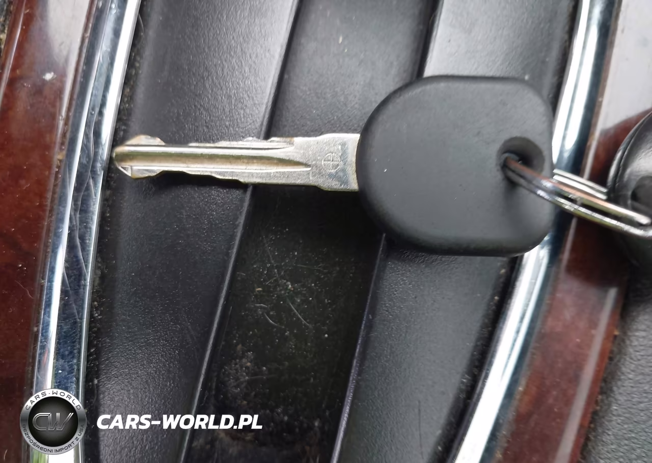 2011 Chevrolet Impala Ls VIN:2G1WF5EK1B1123774 - 11