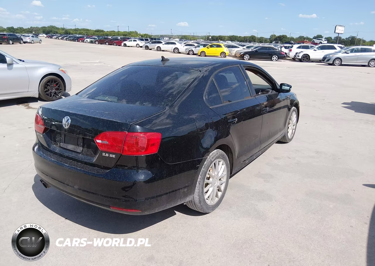 2011 Volkswagen Jetta 2.5L Se VIN:3VWDX7AJ6BM083749 - 4