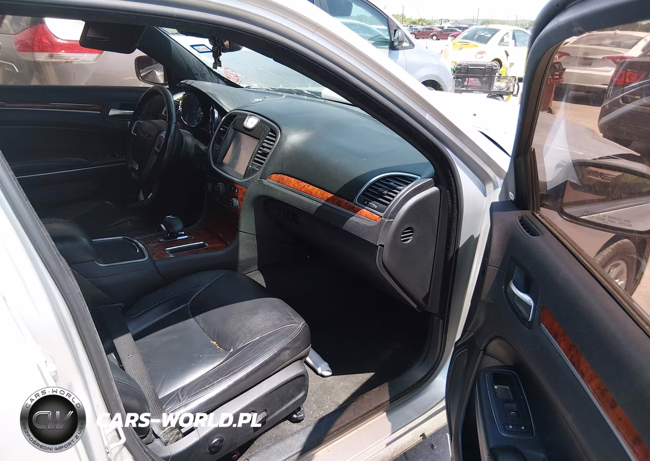 2012 Chrysler 300 Limited VIN:2C3CCACG7CH243036 - 5