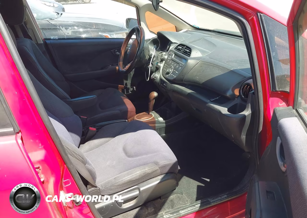 2012 Honda Fit Sport VIN:JHMGE8H54CC008487 - 5