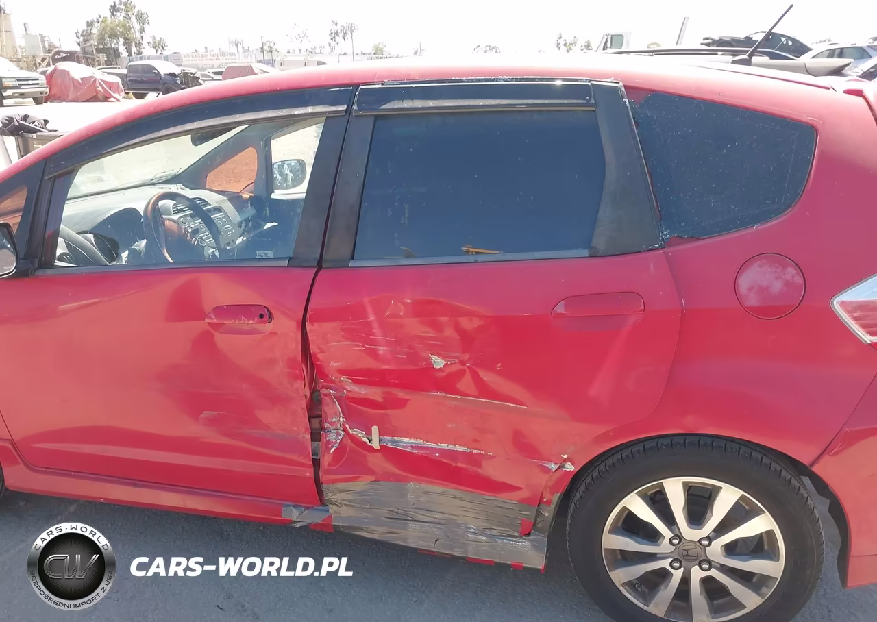 2012 Honda Fit Sport VIN:JHMGE8H54CC008487 - 6
