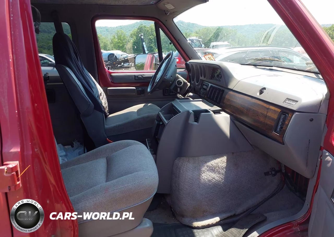 1996 Dodge Ram Wagon B3500 VIN:2B5WB35Y0TK182394 - 5