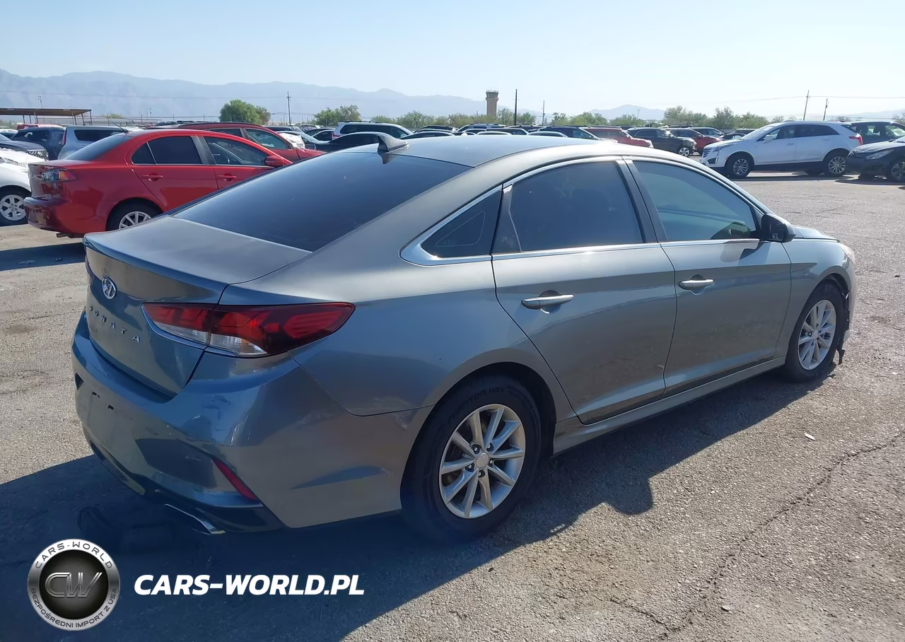 2018 Hyundai Sonata Se VIN:5NPE24AF1JH668498 - 4