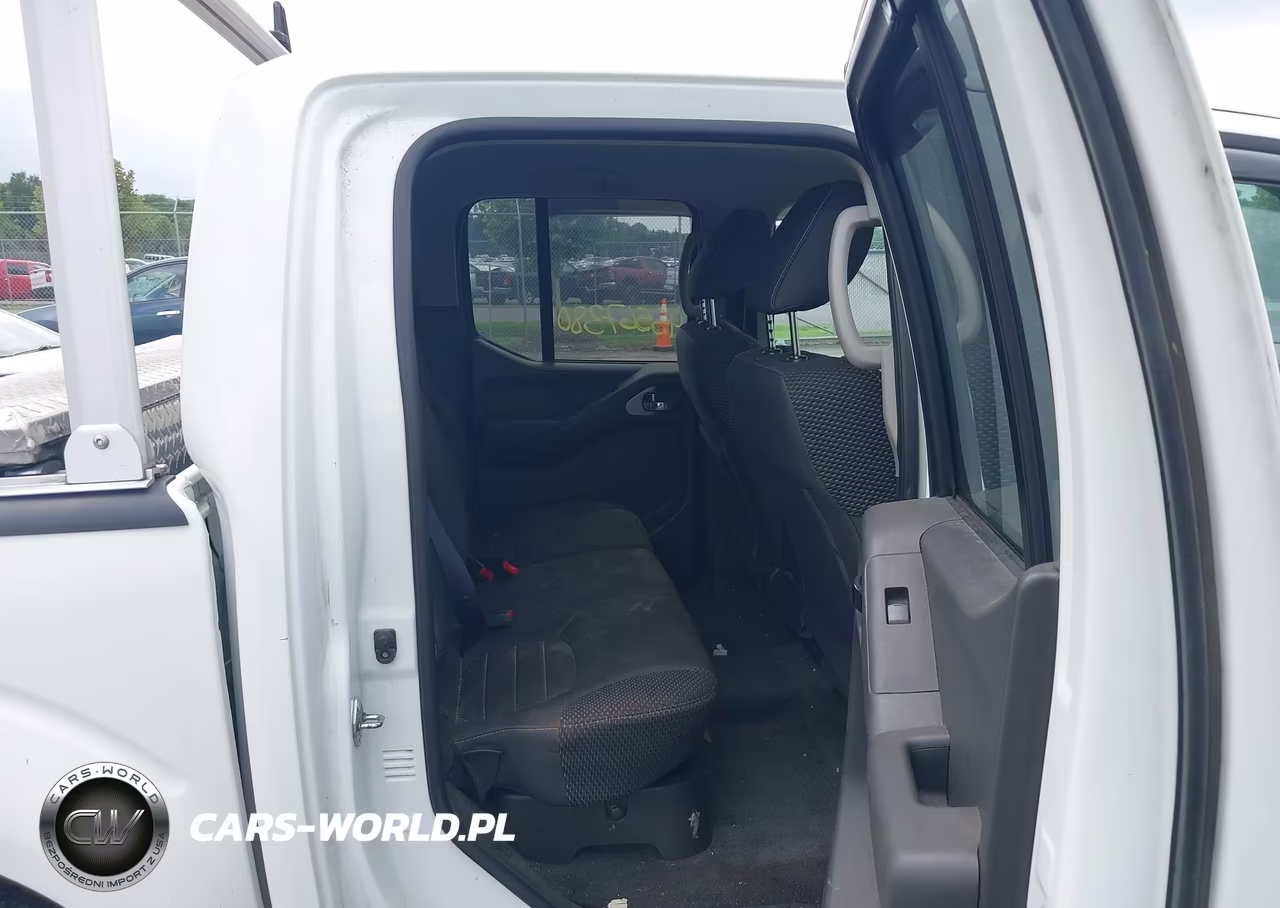 2018 Nissan Frontier Pro-4X VIN:1N6AD0EV3JN754556 - 8