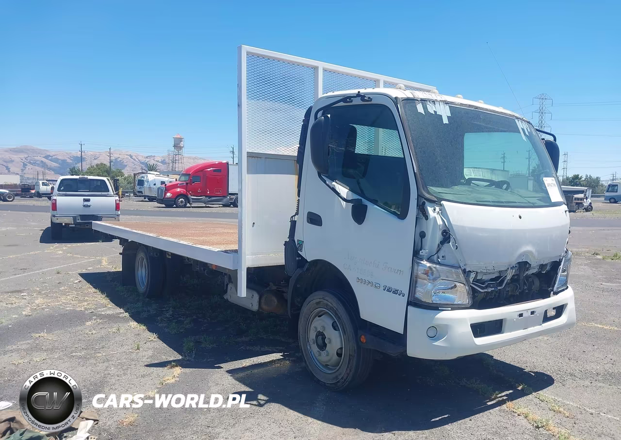 2016 Hino 195