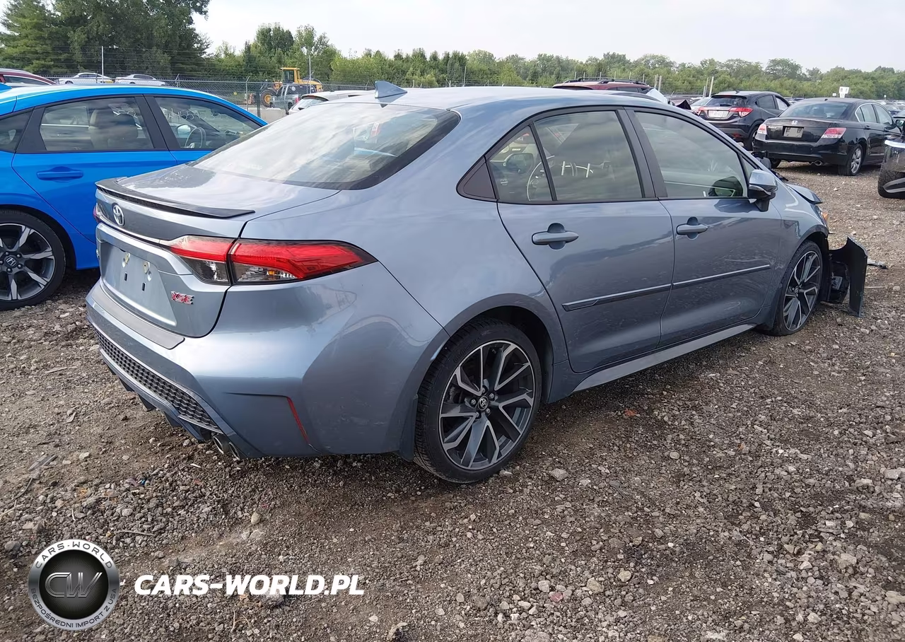 2022 Toyota Corolla Xse VIN:JTDT4MCE7NJ090880 - 4