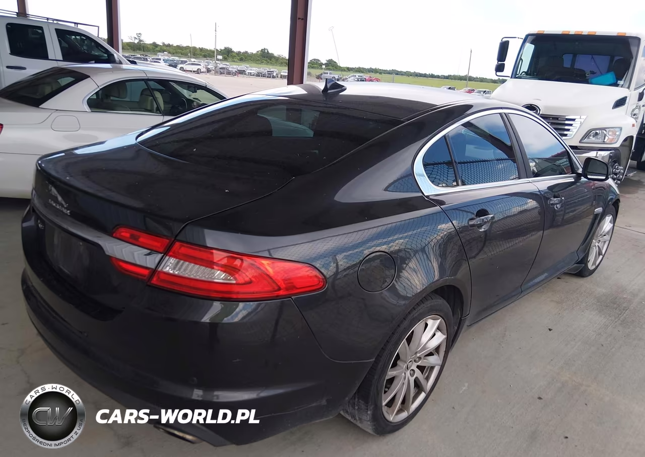 2015 Jaguar Xf 2.0T Premium VIN:SAJWA0FS9FPU67192 - 4