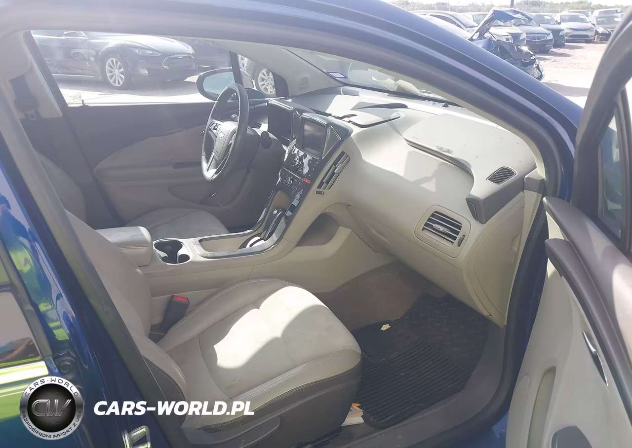 2013 Chevrolet Volt VIN:1G1RB6E47DU138982 - 5