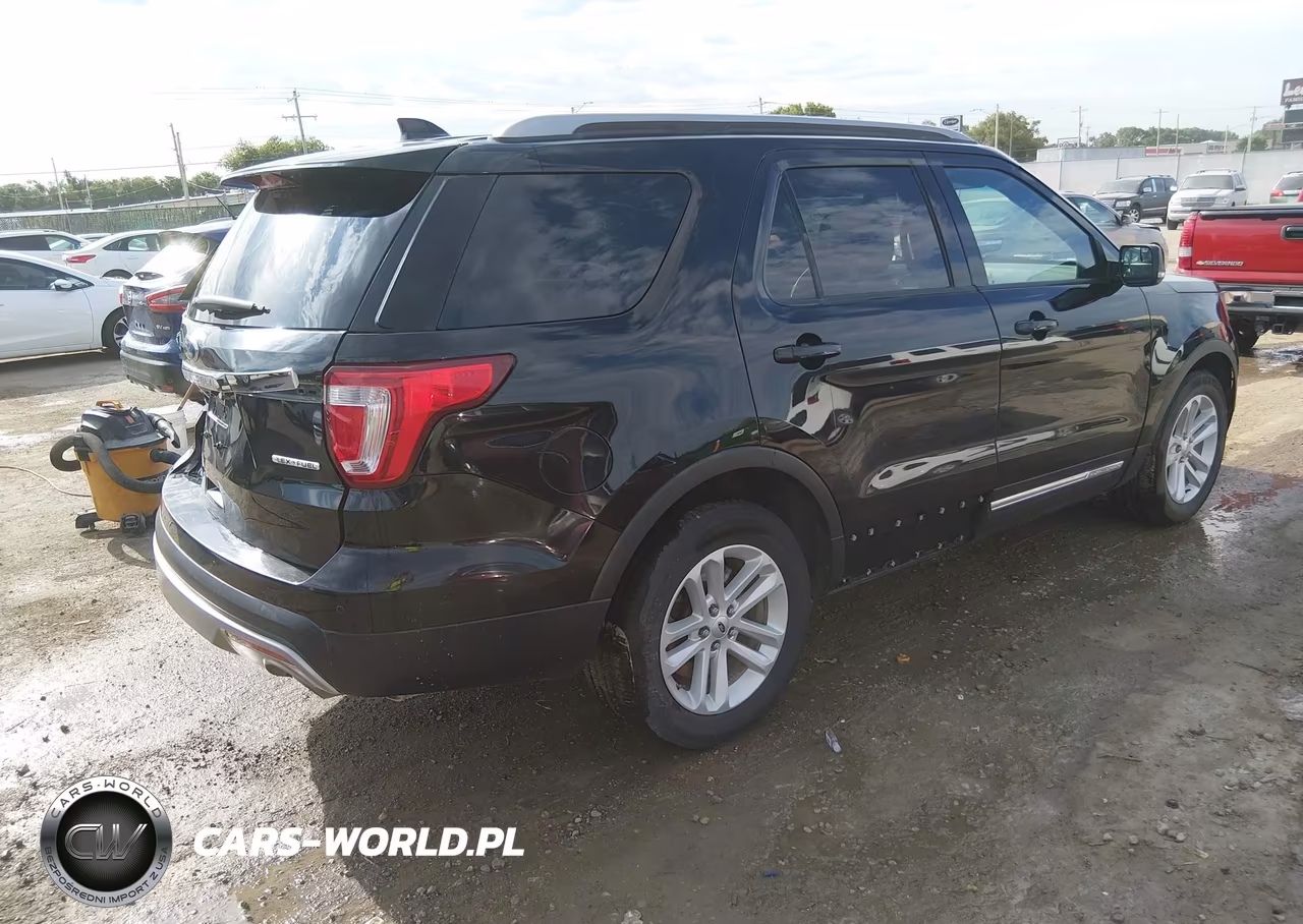 2016 Ford Explorer Xlt VIN:1FM5K7D86GGB32637 - 4