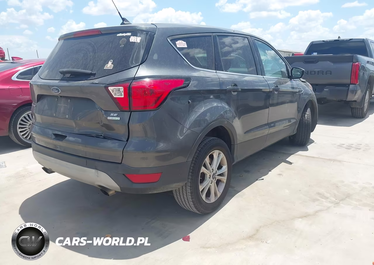 2019 Ford Escape Se VIN:1FMCU0GD3KUA62641 - 4