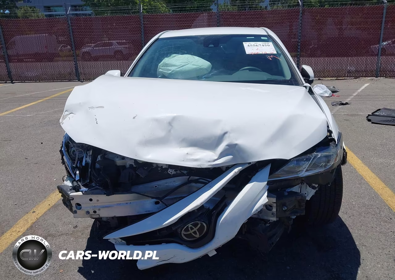 2020 Toyota Camry Le VIN:4T1C11AK6LU888536 - 13