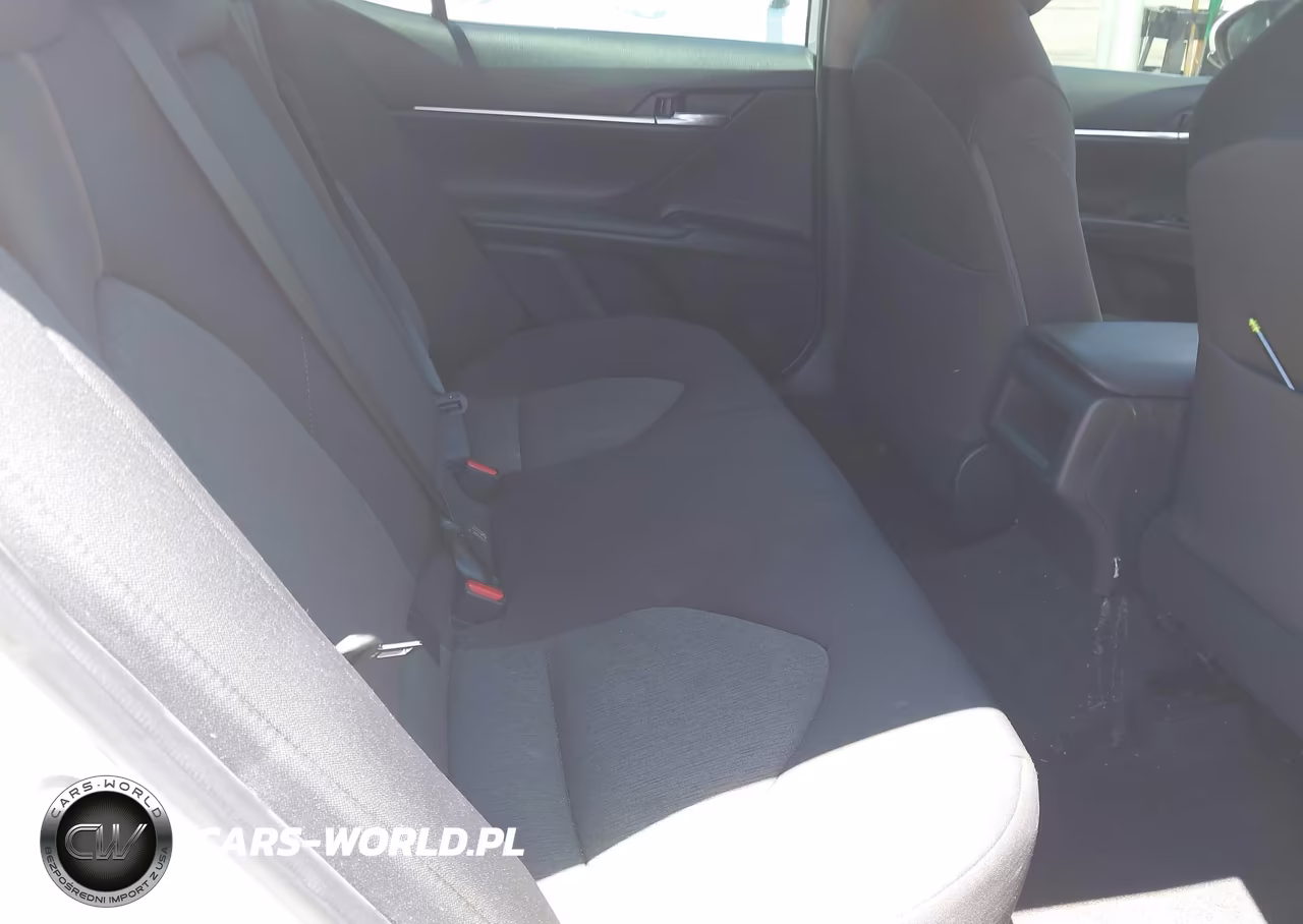 2020 Toyota Camry Le VIN:4T1C11AK6LU888536 - 8