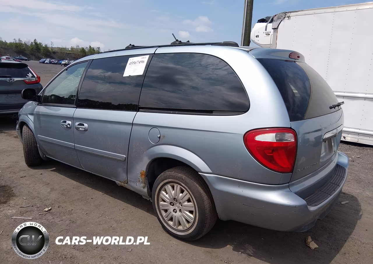 2005 Chrysler Town & Country Lx VIN:2C4GP44R65R197845 - 3