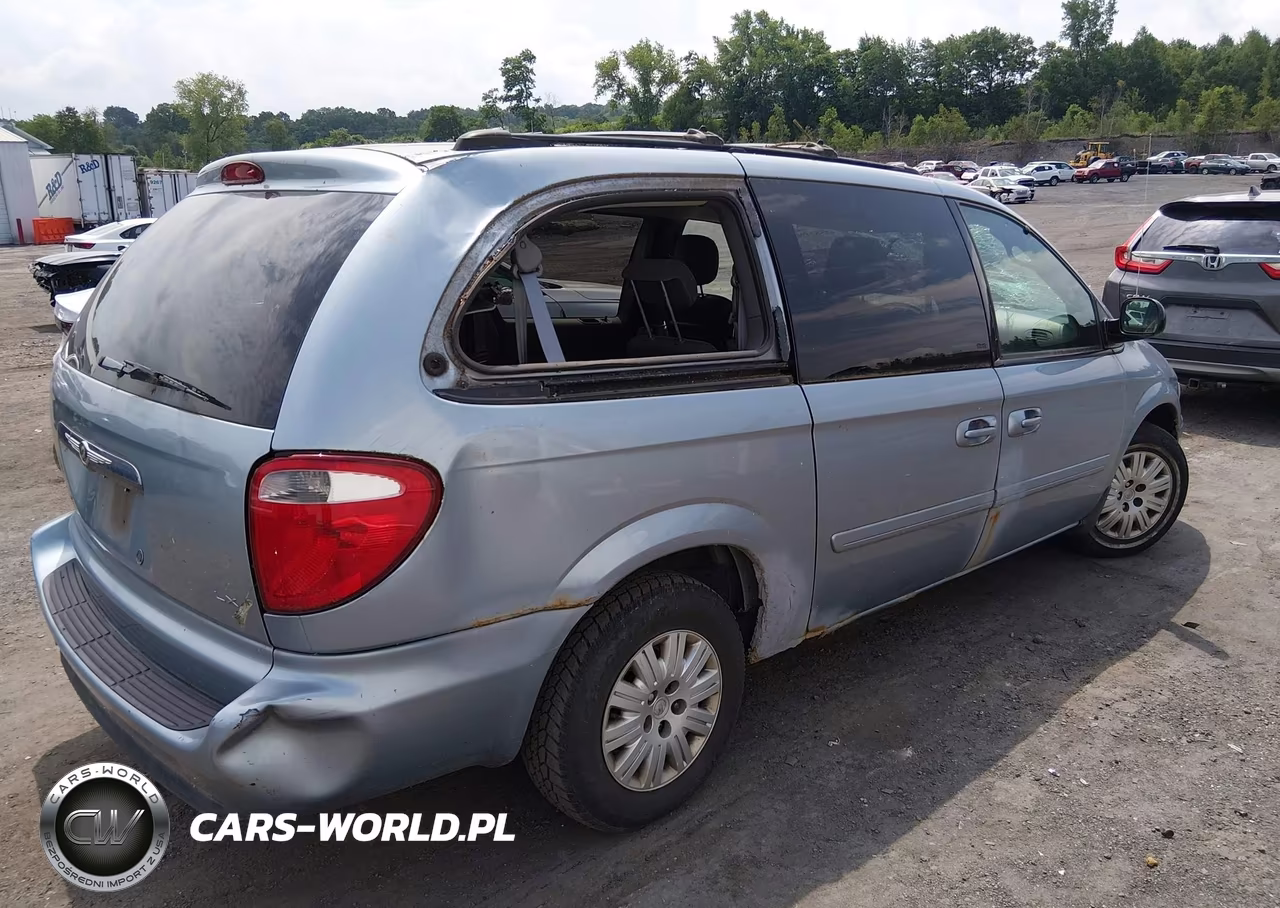 2005 Chrysler Town & Country Lx VIN:2C4GP44R65R197845 - 4