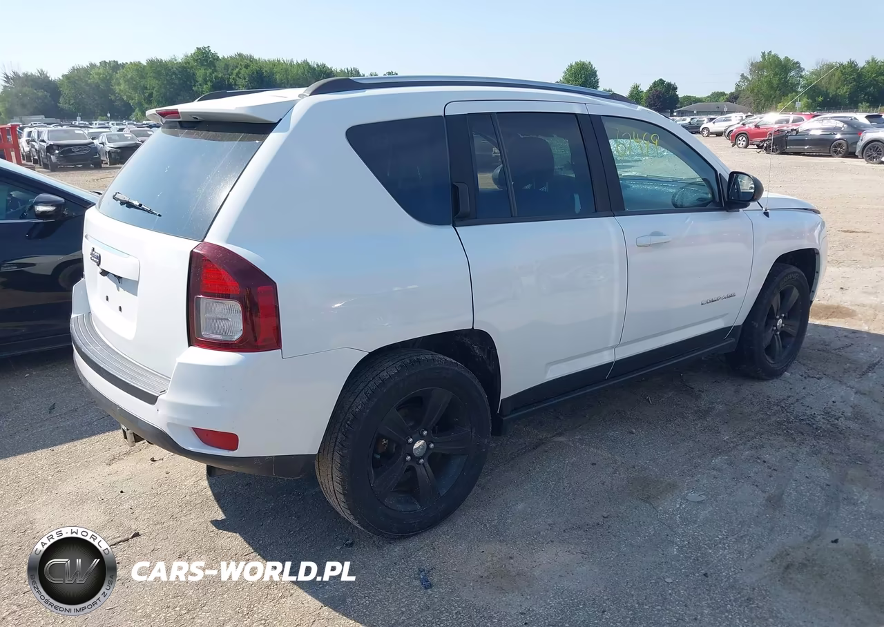 2015 Jeep Compass Sport VIN:1C4NJDBB9FD225673 - 4
