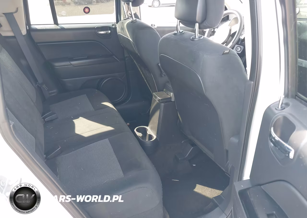 2015 Jeep Compass Sport VIN:1C4NJDBB9FD225673 - 8