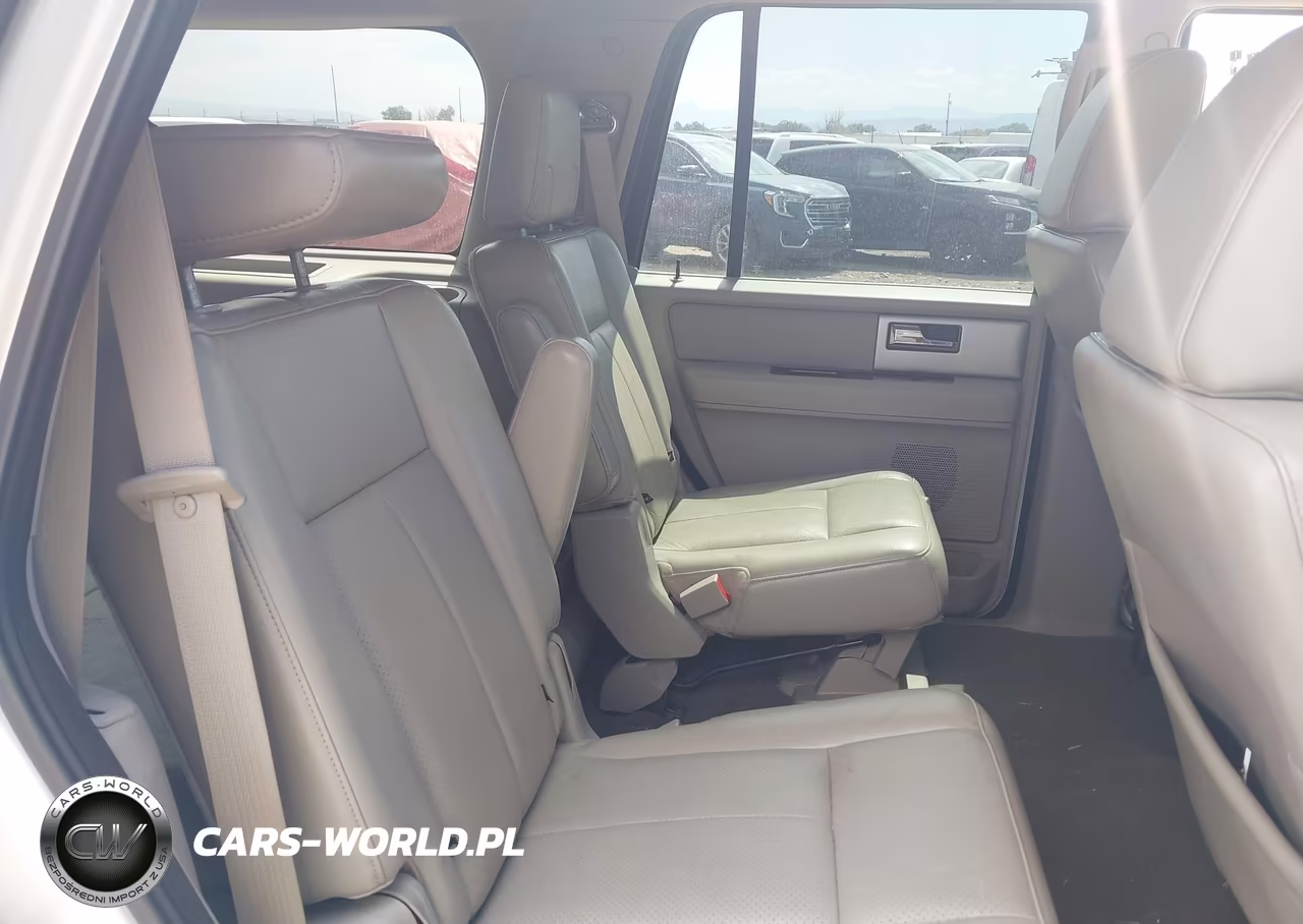 2010 Ford Expedition Limited VIN:1FMJU1K52AEA43360 - 8