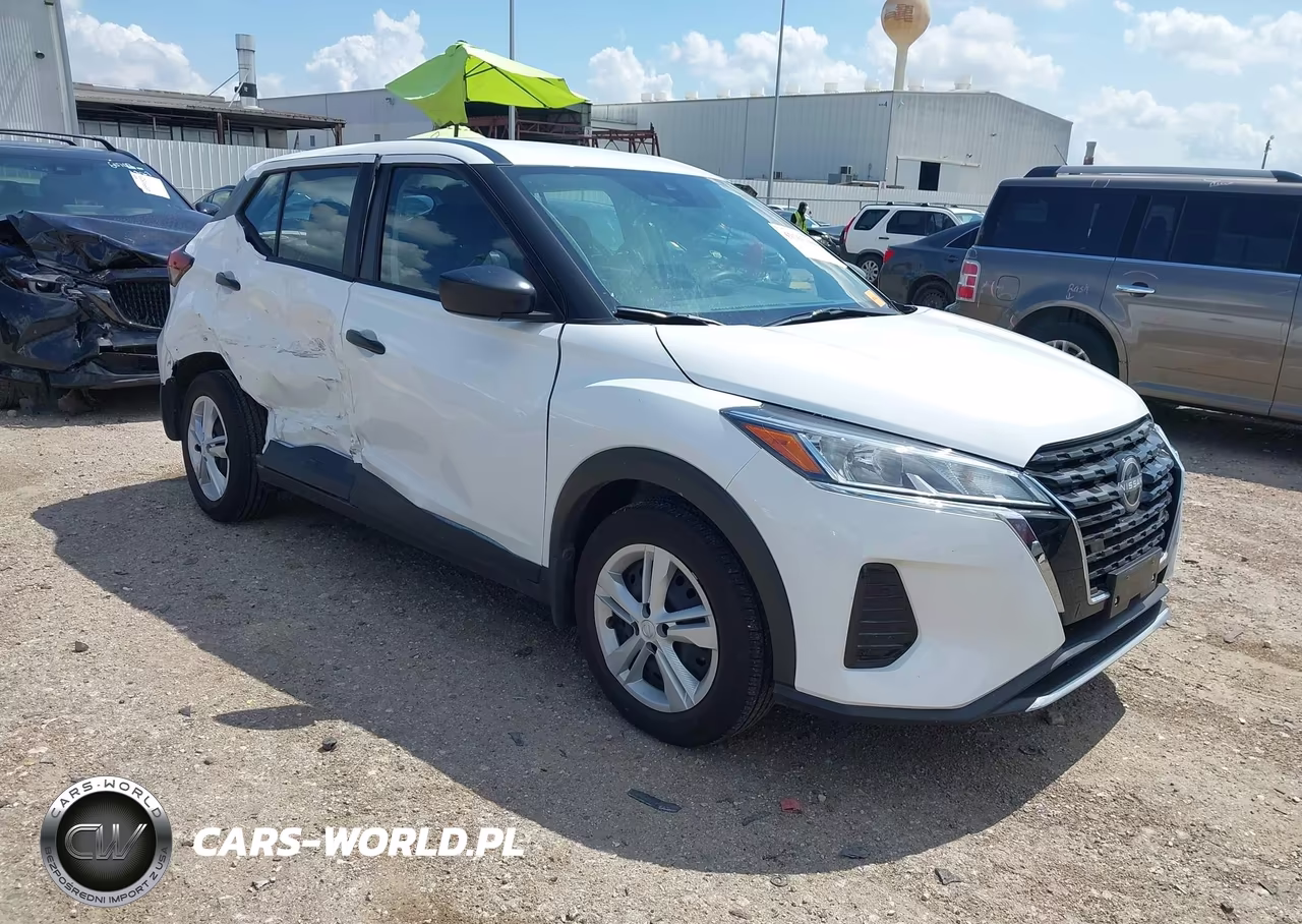 2025 Nissan Kicks Play S