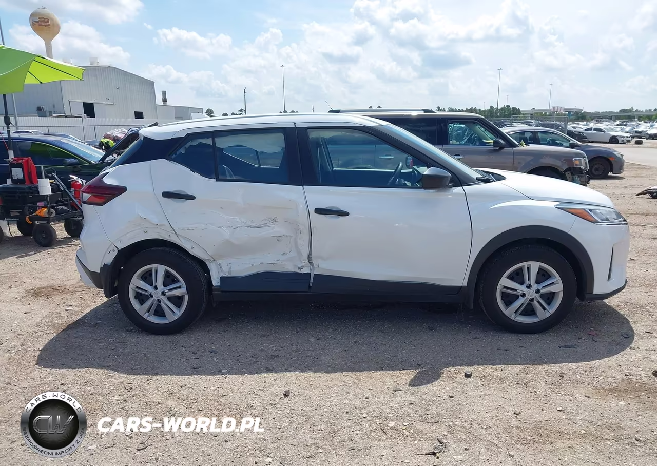 2025 Nissan Kicks Play S VIN:3N1CP5BV8SL500740 - 13