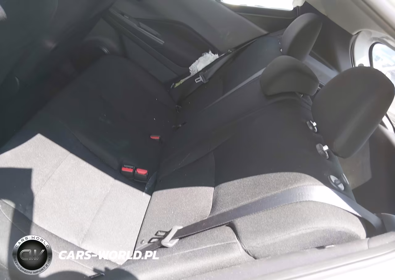 2025 Nissan Kicks Play S VIN:3N1CP5BV8SL500740 - 17
