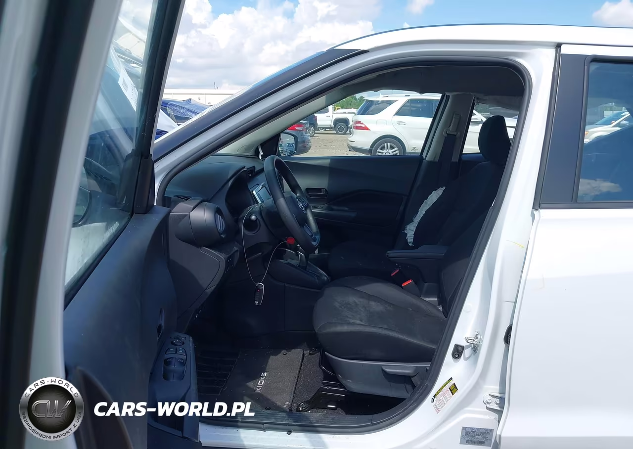 2025 Nissan Kicks Play S VIN:3N1CP5BV8SL500740 - 5