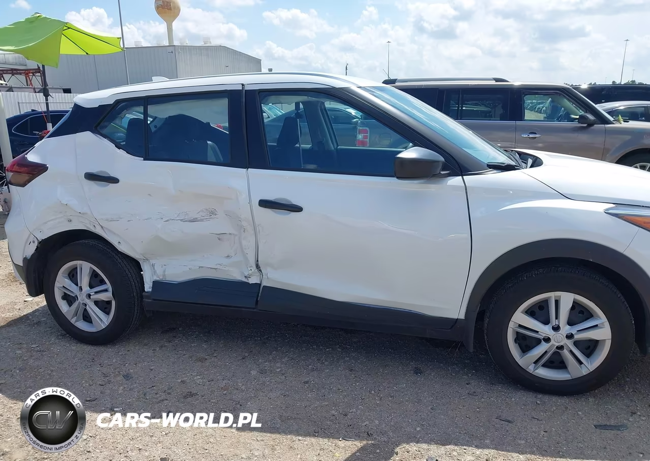 2025 Nissan Kicks Play S VIN:3N1CP5BV8SL500740 - 6
