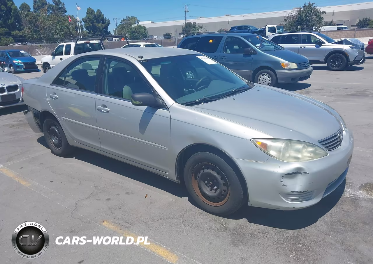 2005 Toyota Camry Std – zdjęcie 1 z 11