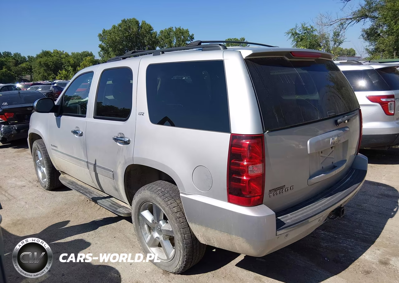 2011 Chevrolet Tahoe Ltz VIN:1GNSKCE07BR119053 - 3