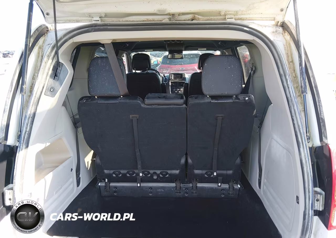 2019 Dodge Grand Caravan Sxt VIN:2C4RDGCG6KR748452 - 18