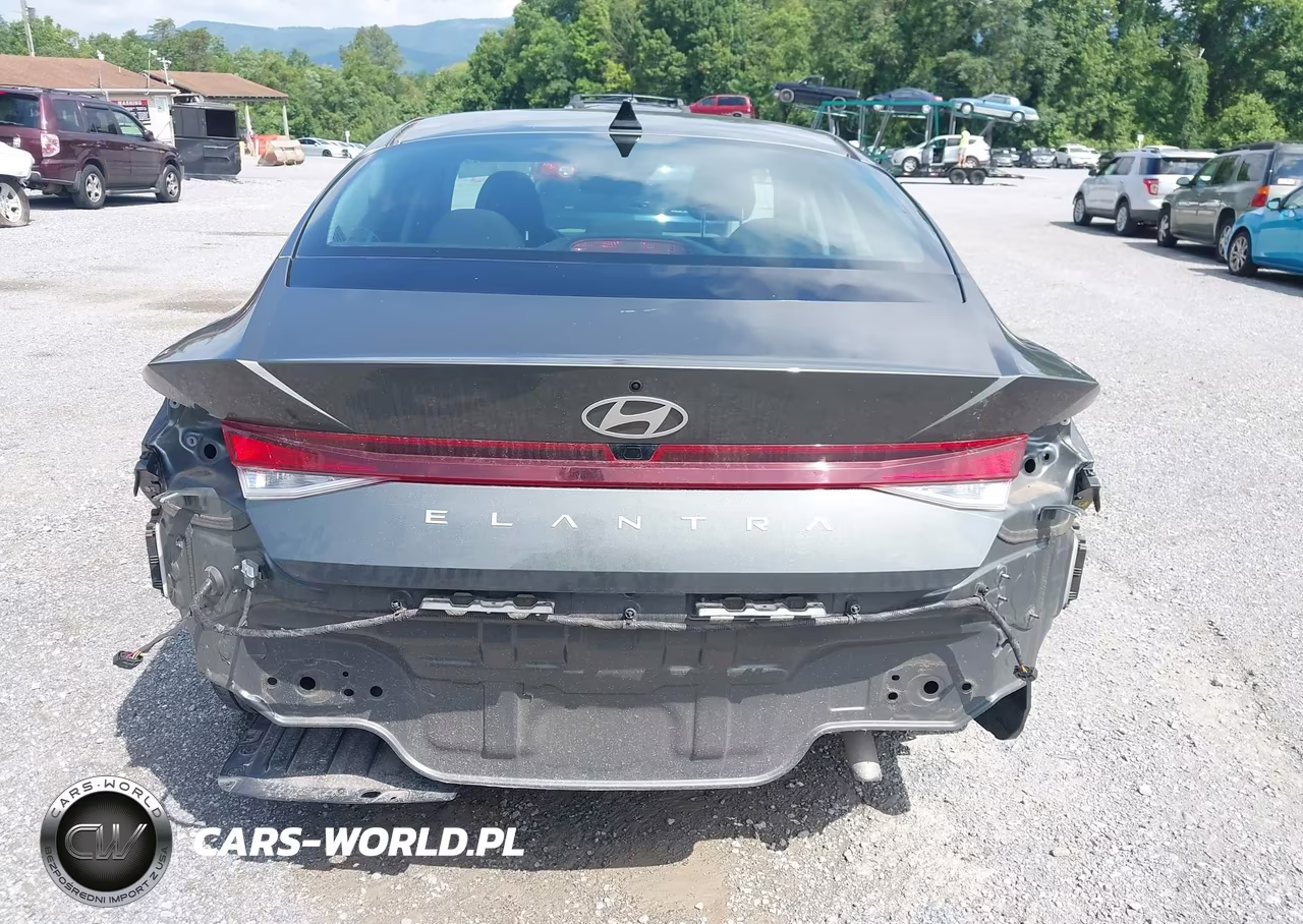 2024 Hyundai Elantra Sel VIN:KMHLM4DG1RU656869 - 17