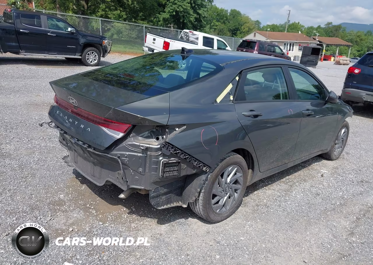 2024 Hyundai Elantra Sel VIN:KMHLM4DG1RU656869 - 4