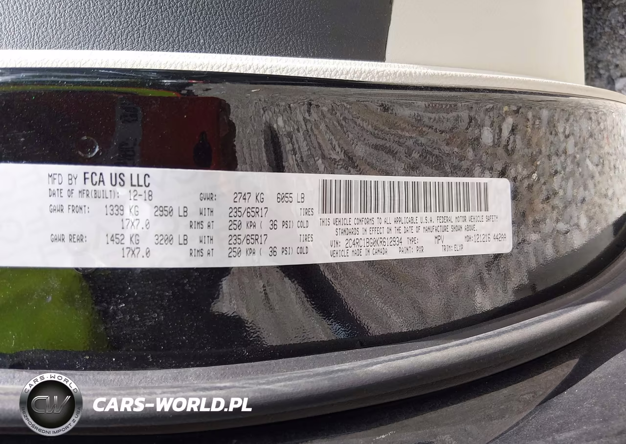 2019 Chrysler Pacifica Touring L VIN:2C4RC1BG0KR612934 - 9