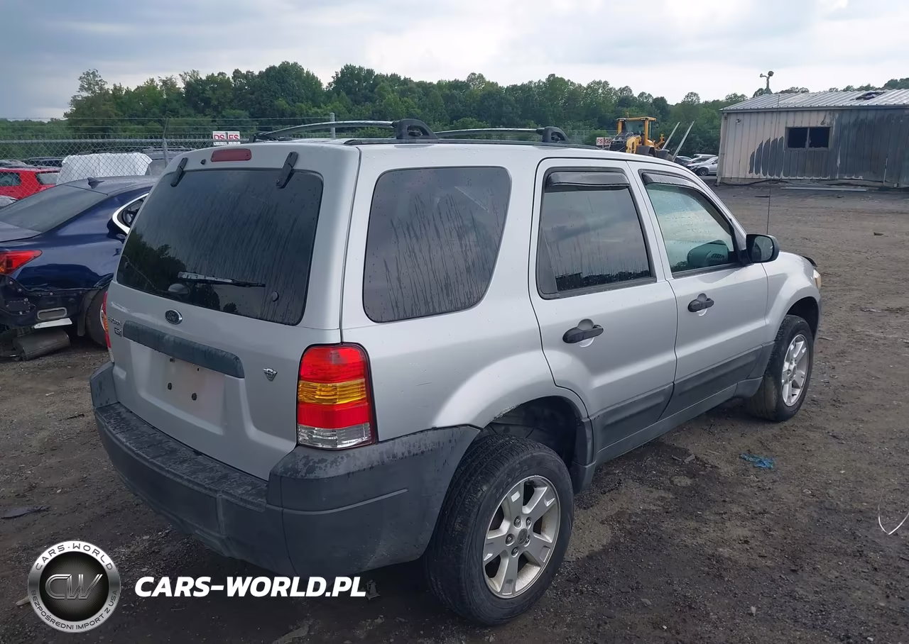 2005 Ford Escape Xlt VIN:1FMYU03185KB28666 - 4