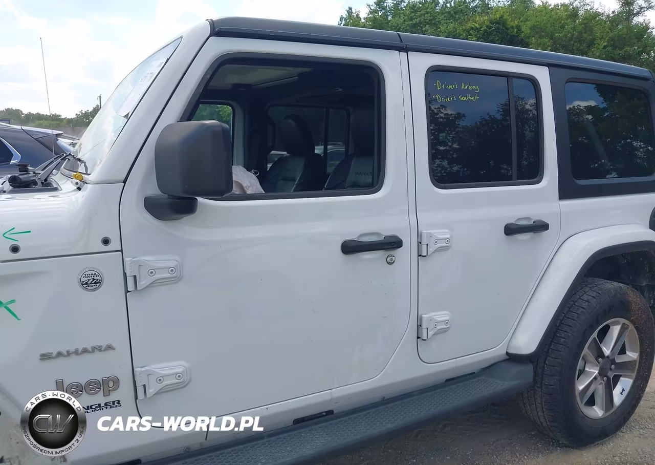 2020 Jeep Wrangler Unlimited Sahara VIN:1C4HJXEN7LW172282 - 14