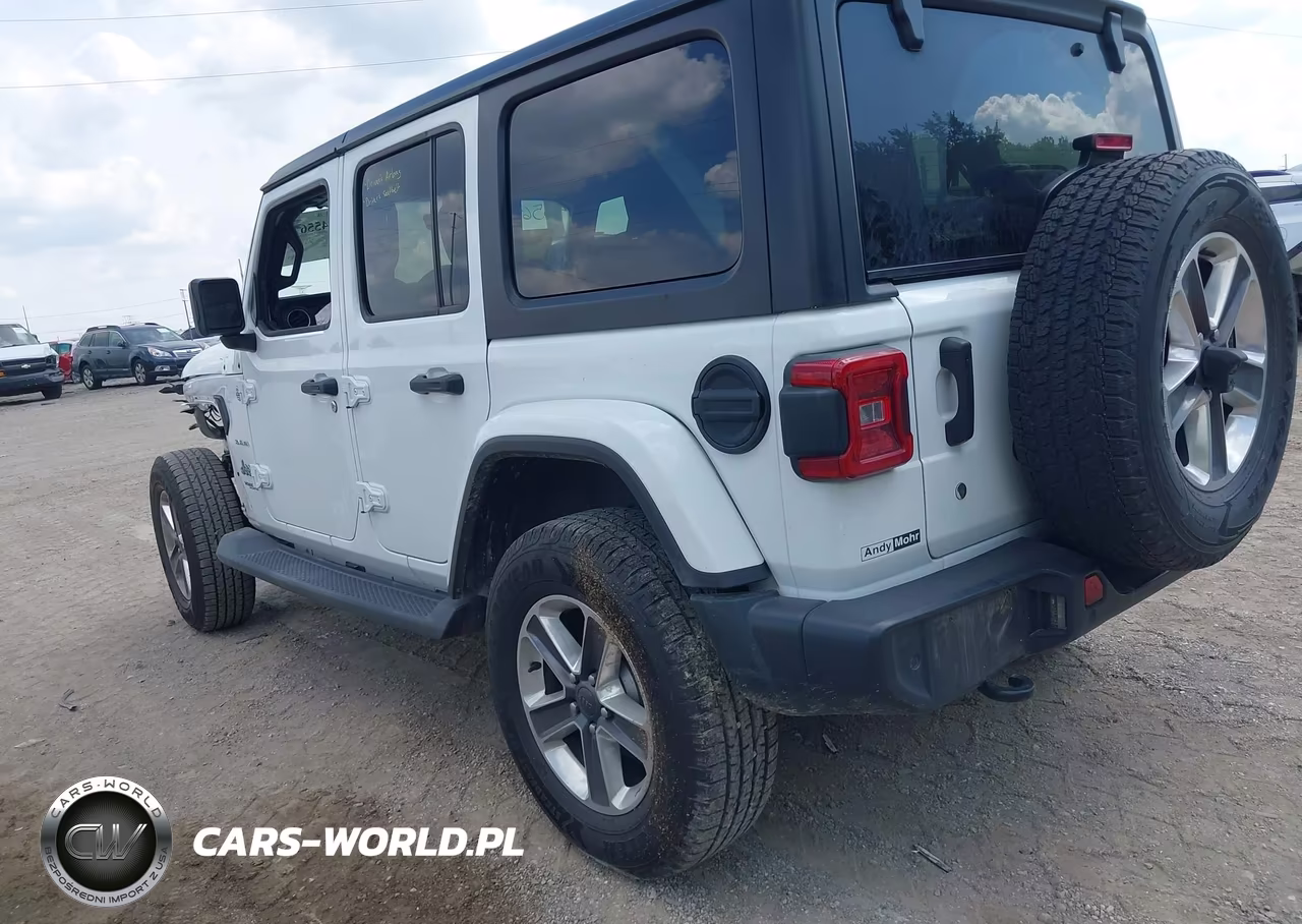 2020 Jeep Wrangler Unlimited Sahara VIN:1C4HJXEN7LW172282 - 3