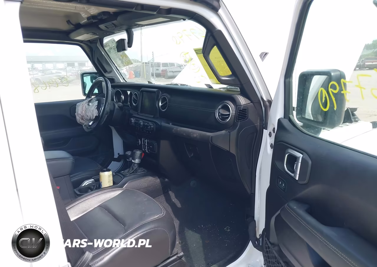 2020 Jeep Wrangler Unlimited Sahara VIN:1C4HJXEN7LW172282 - 5