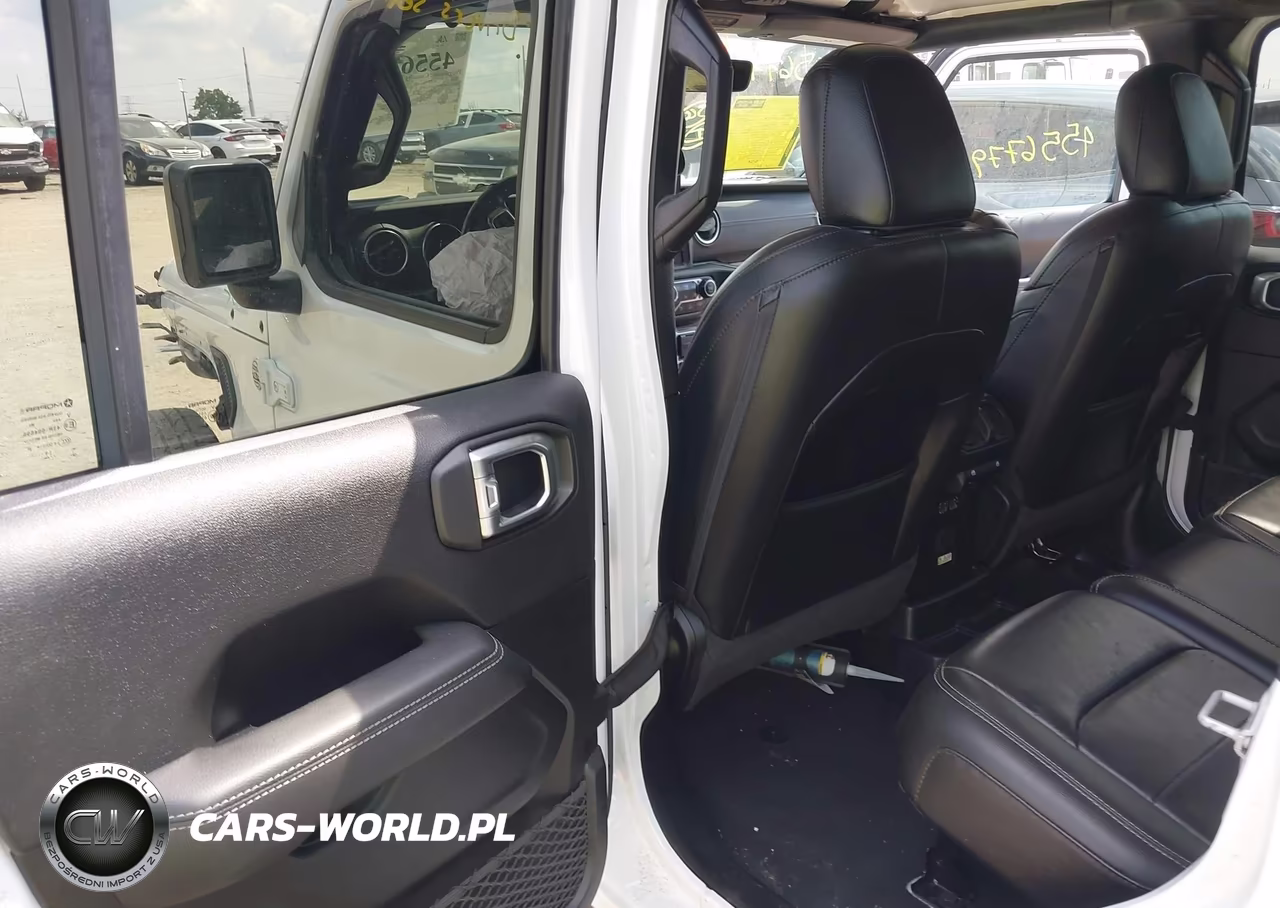 2020 Jeep Wrangler Unlimited Sahara VIN:1C4HJXEN7LW172282 - 8