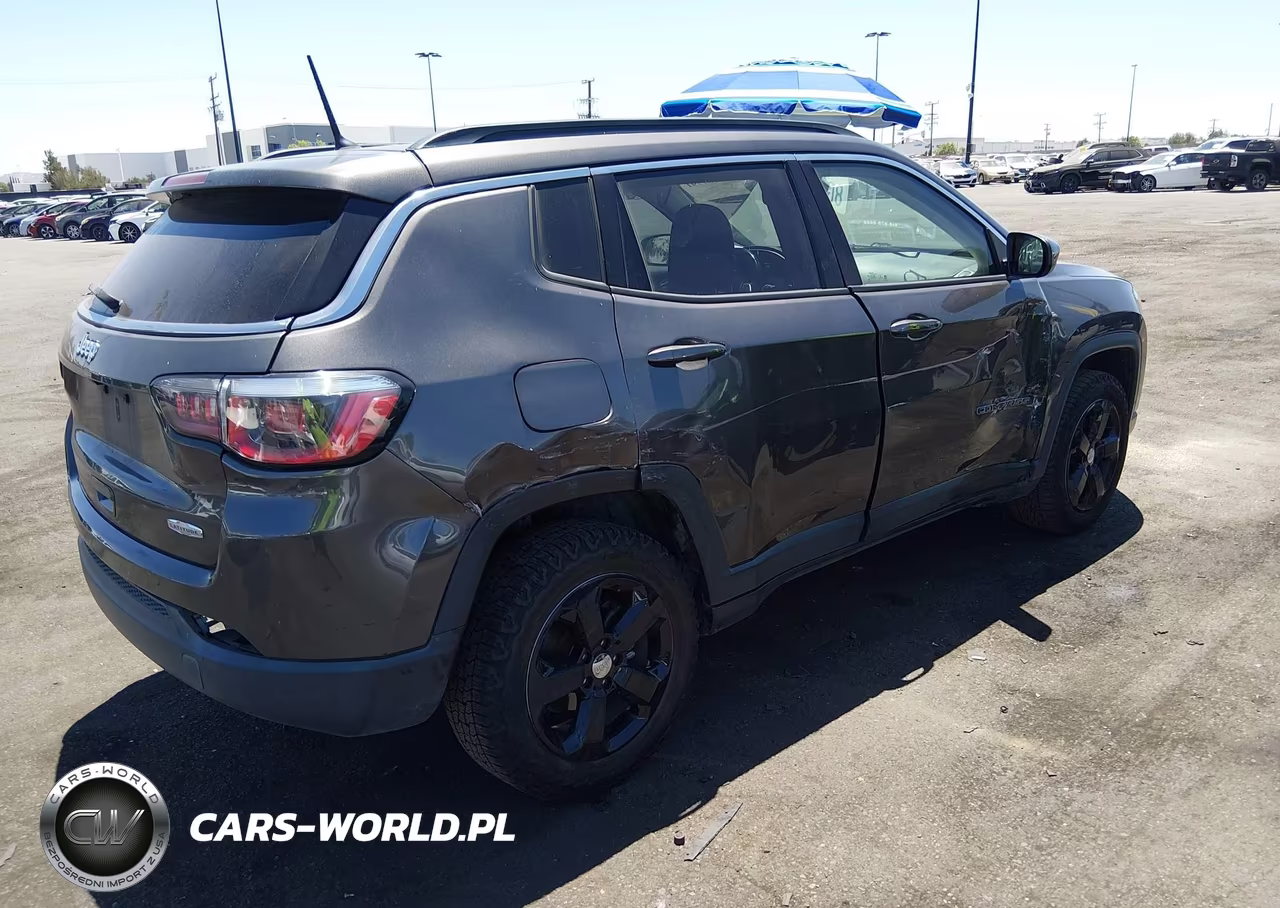 2018 Jeep Compass Latitude Fwd VIN:3C4NJCBB6JT469164 - 4