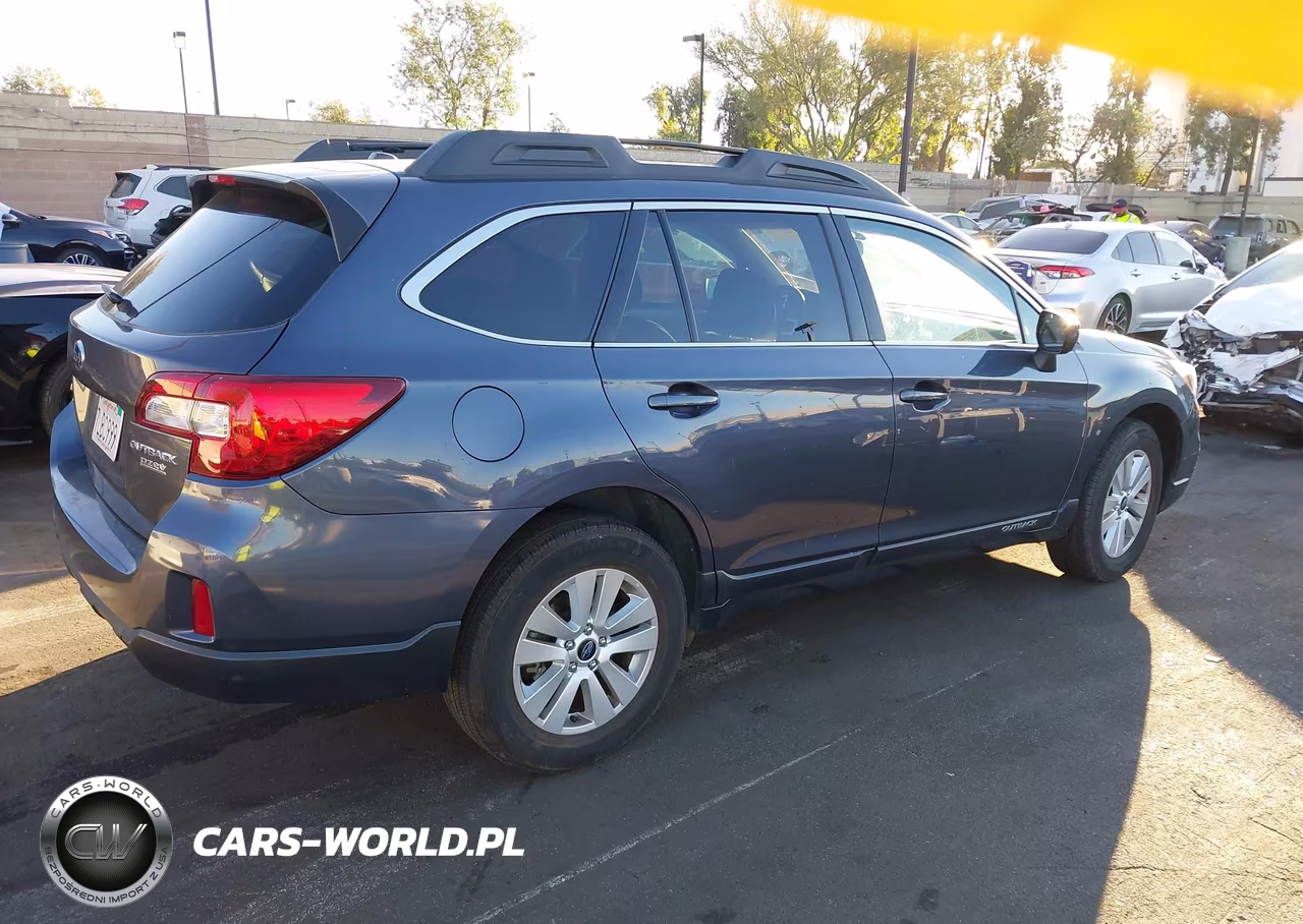 2015 Subaru Outback 2.5I Premium VIN:4S4BSACC6F3318870 - 4
